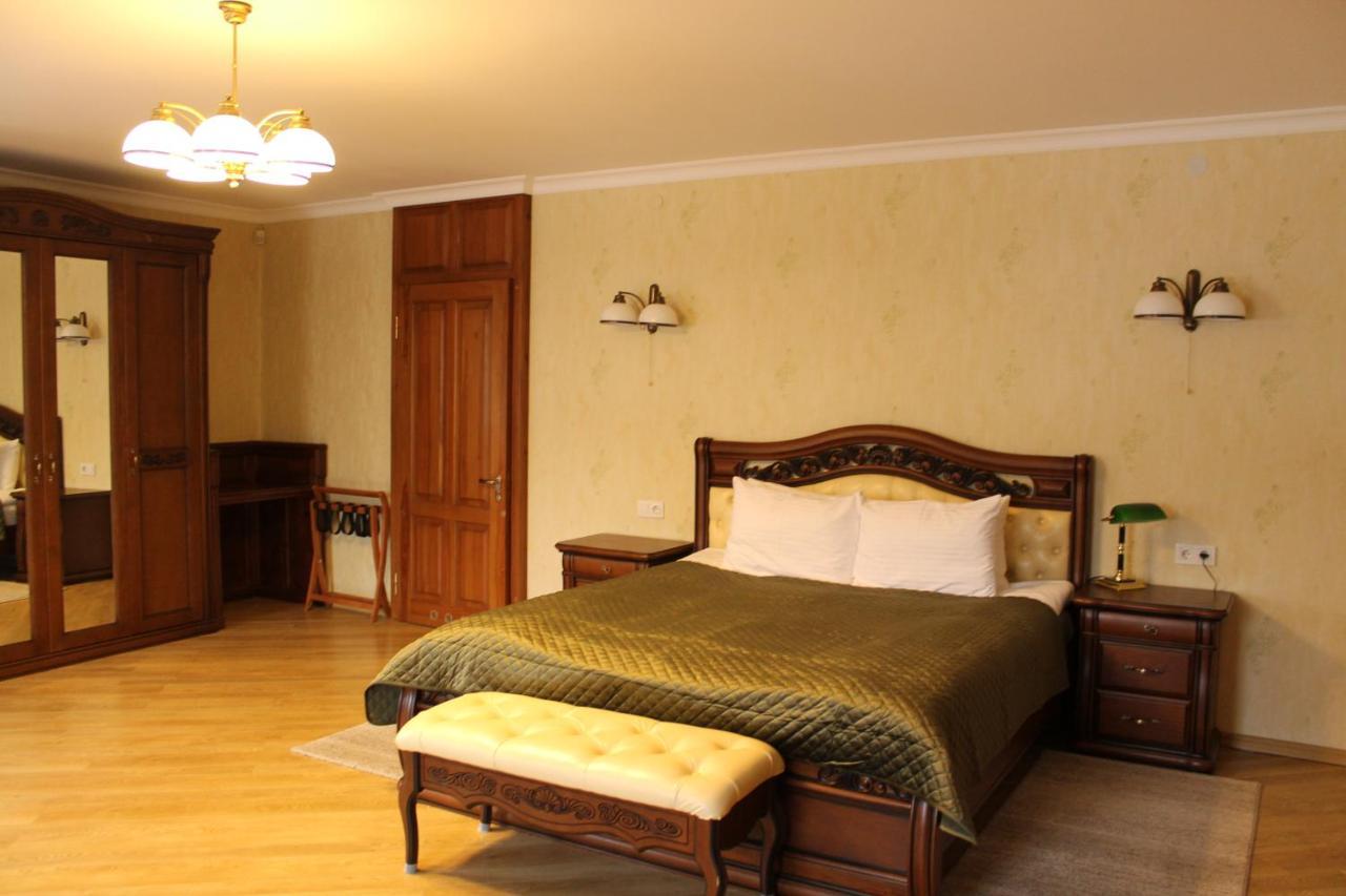 Hotel Spadok Kamieniec Podolski Zewnętrze zdjęcie